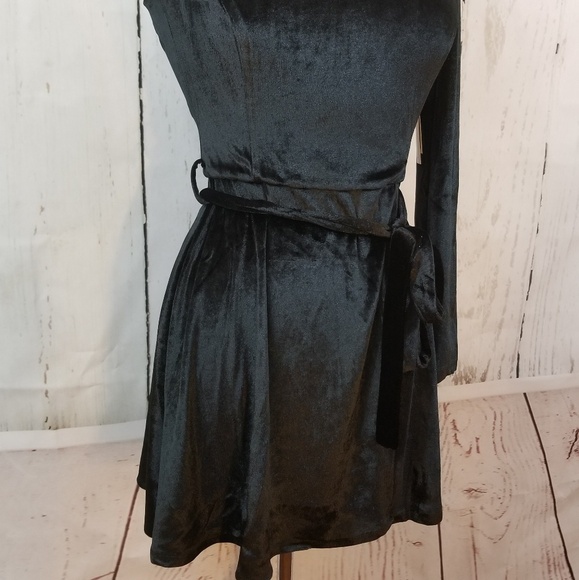 KALANI HILLIKER for Alyce One-Shoulder Velvet Dres - Picture 2 of 7